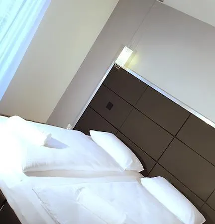 Golden Palace Emilii Plater 3 * Szczecin
